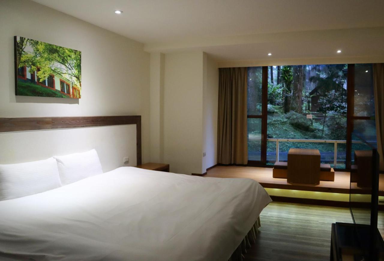 Howard Resort Xitou Lugu Lake Exterior photo