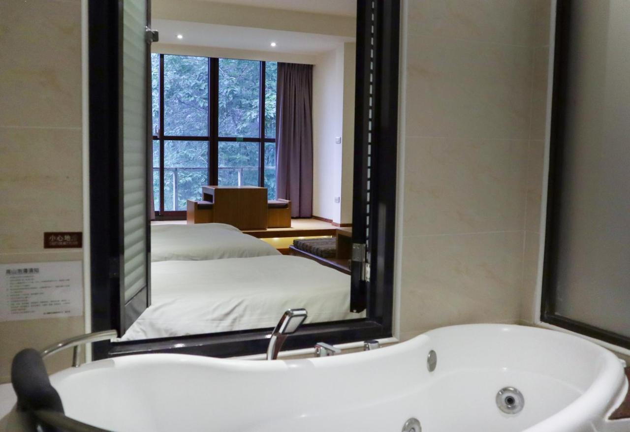 Howard Resort Xitou Lugu Lake Exterior photo