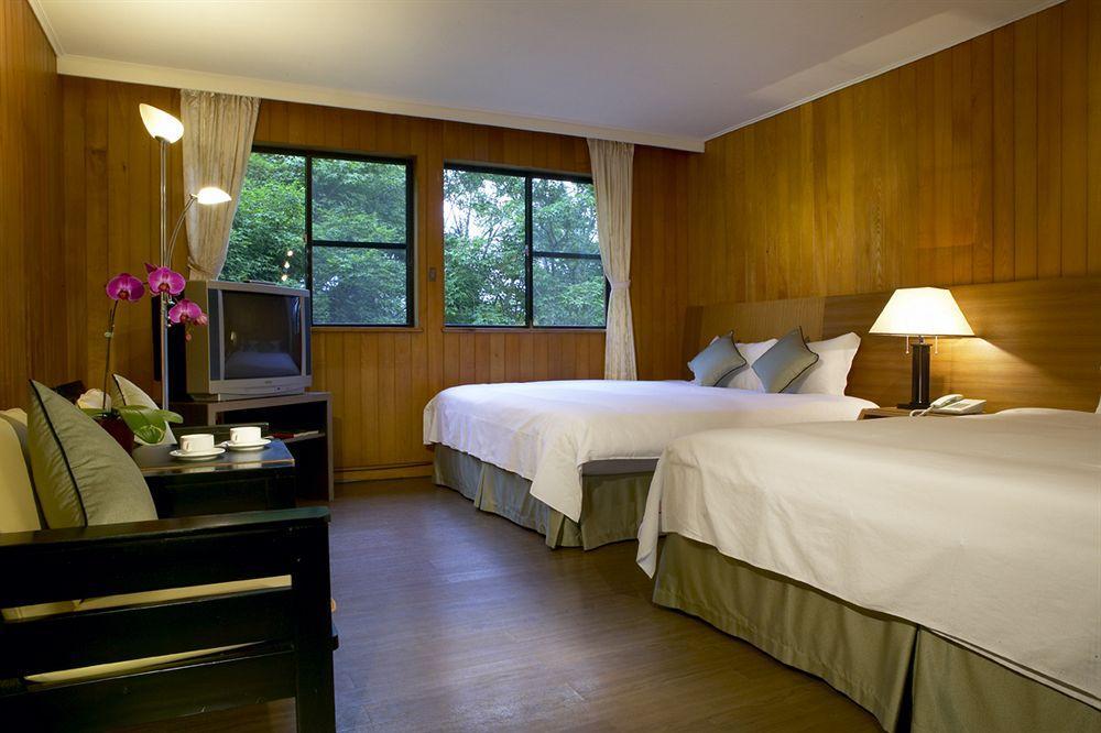 Howard Resort Xitou Lugu Lake Exterior photo