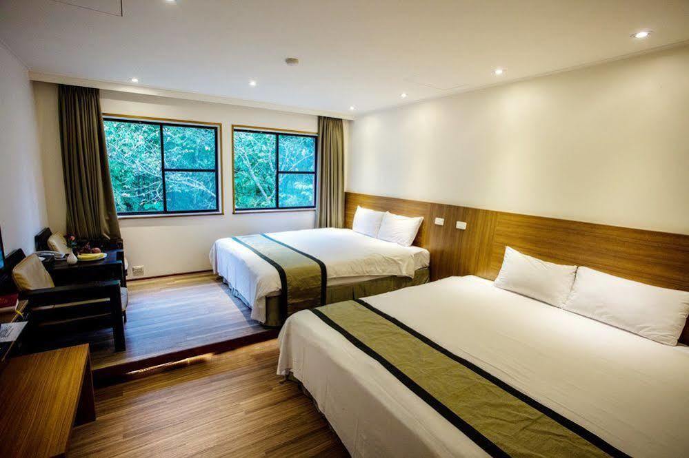 Howard Resort Xitou Lugu Lake Exterior photo